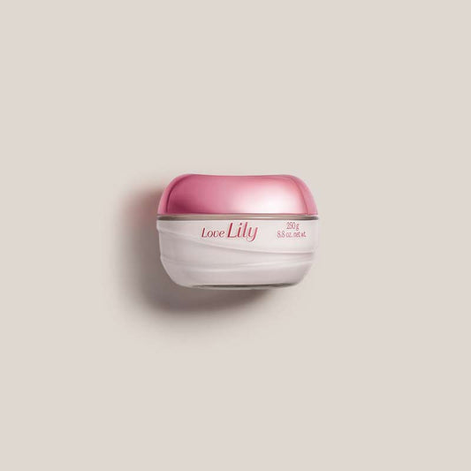 Creme Hidratante corporal Acetinado Love Lily, 250g