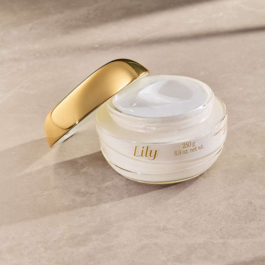 Creme Acetinado corporal Lily by Boticário, 250g